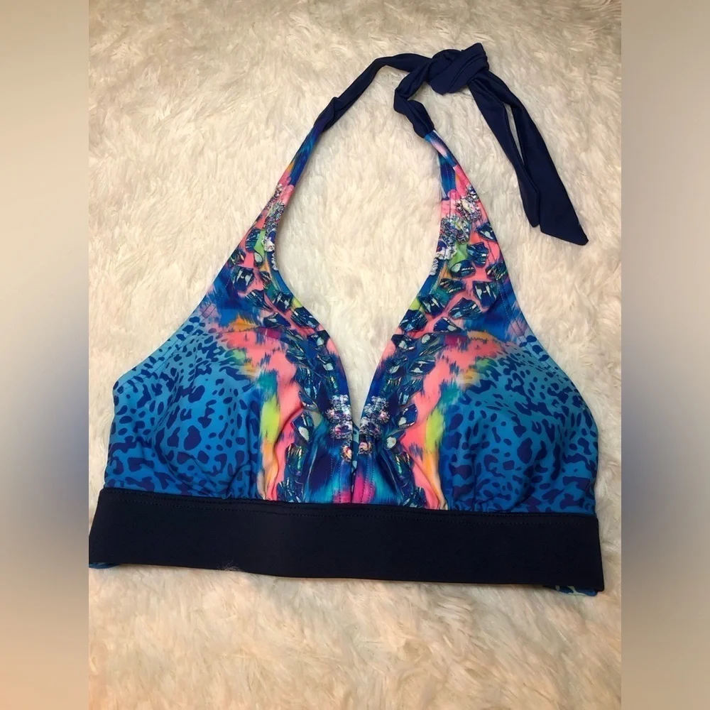 🩷🦋Colorful Halter Bikini Top size Small🦋🩷